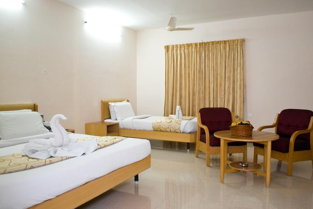 Hotel Rajadhane Мадурай Екстер'єр фото