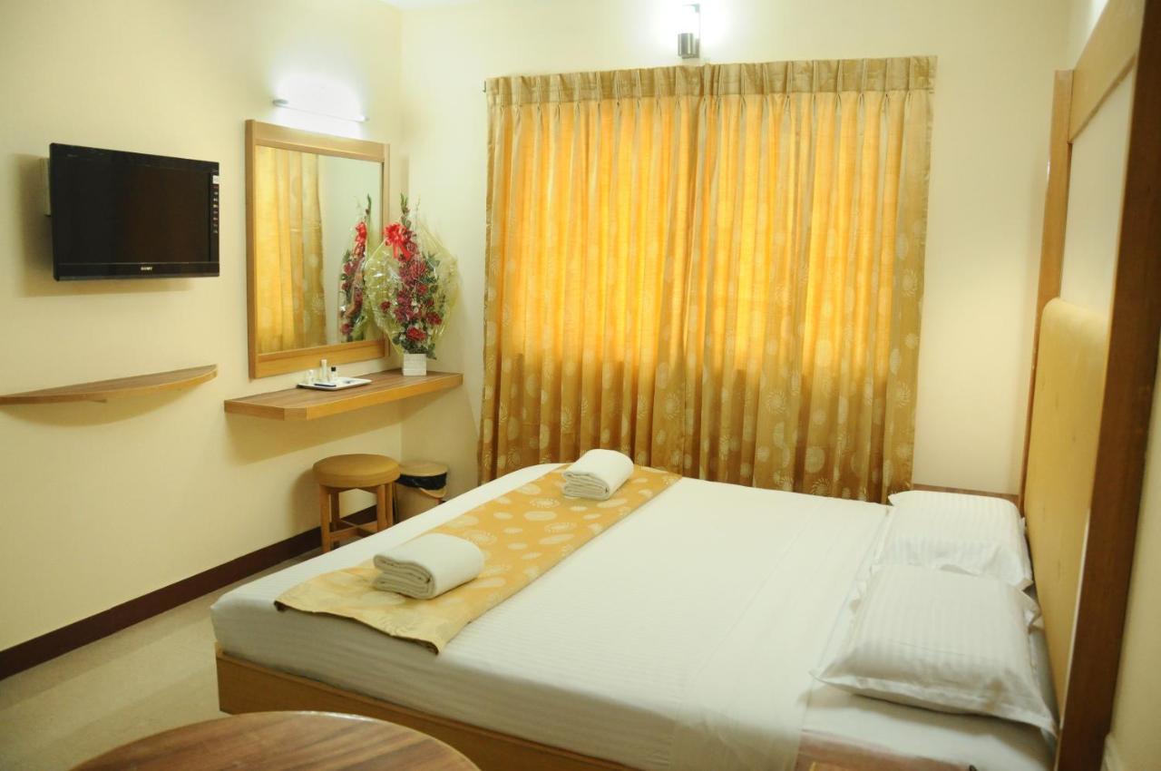 Hotel Rajadhane Мадурай Екстер'єр фото