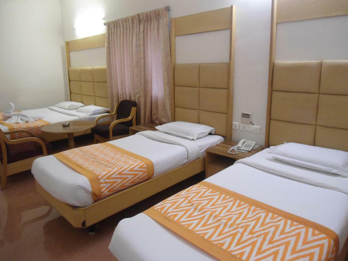 Hotel Rajadhane Мадурай Екстер'єр фото