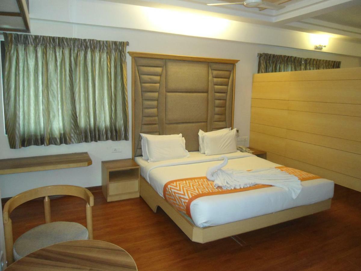 Hotel Rajadhane Мадурай Екстер'єр фото