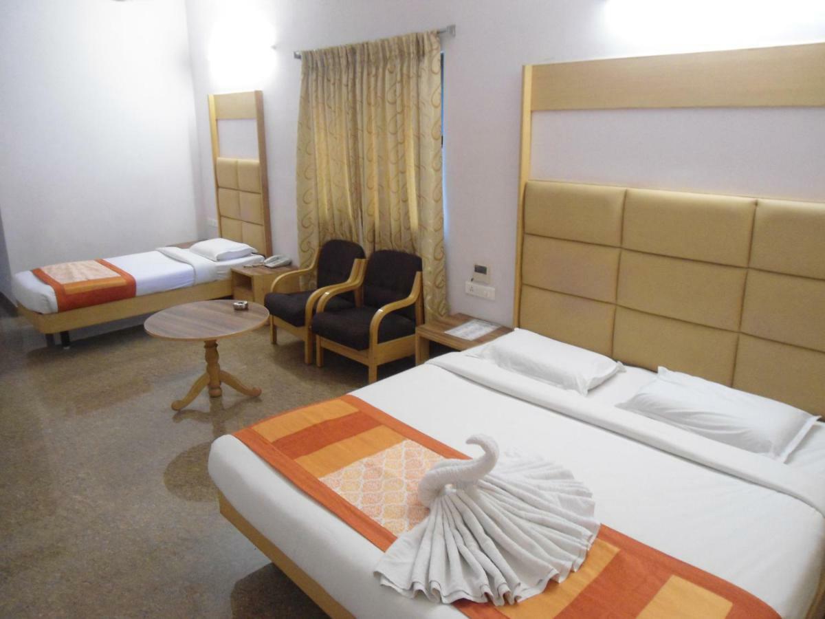 Hotel Rajadhane Мадурай Екстер'єр фото